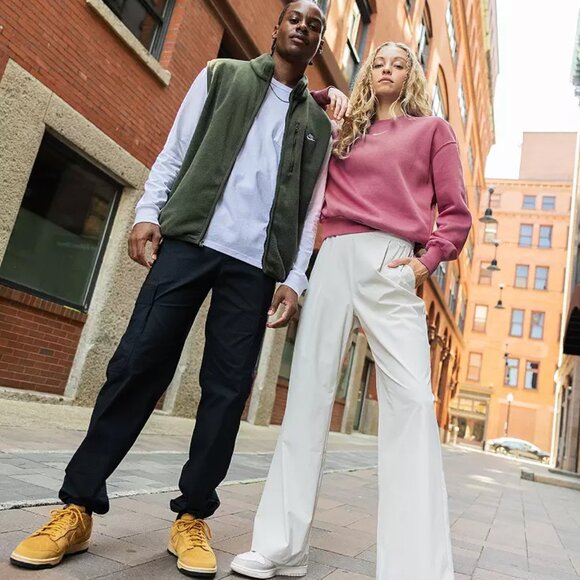 Nike Women's S Phoenix Fleece Oversized Crew-Neck Sweatshirt Fuchsia Pink $70 - Picture 3 of 16